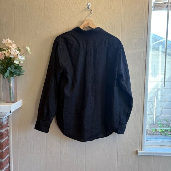 Everlane Must-Have Linen Shirt in Black, size 6 - Picture 2 of 8